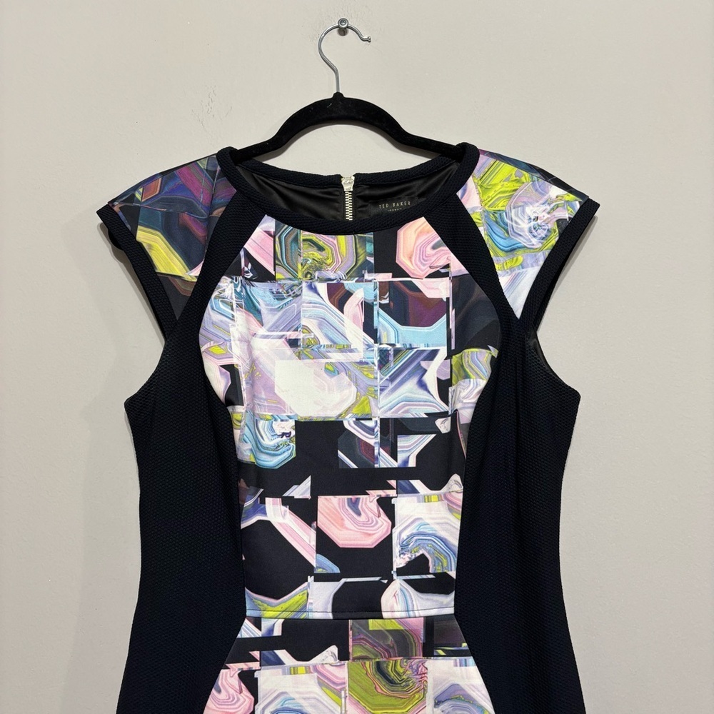 TED BAKER Dress.
Size 4 - Picture 3 of 5
